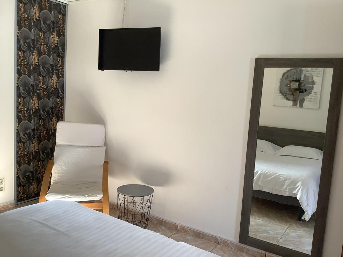 La Dolce Farniente Bed & Breakfast Biaudos Bagian luar foto