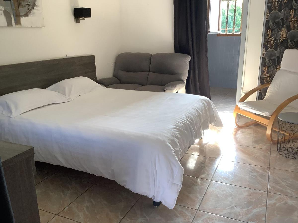 La Dolce Farniente Bed & Breakfast Biaudos Bagian luar foto
